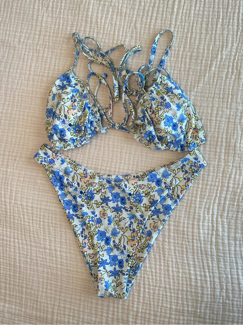 NWOT Zaful Blue Floral Bikini Set US 6 High Cut Tie Front Swimwear